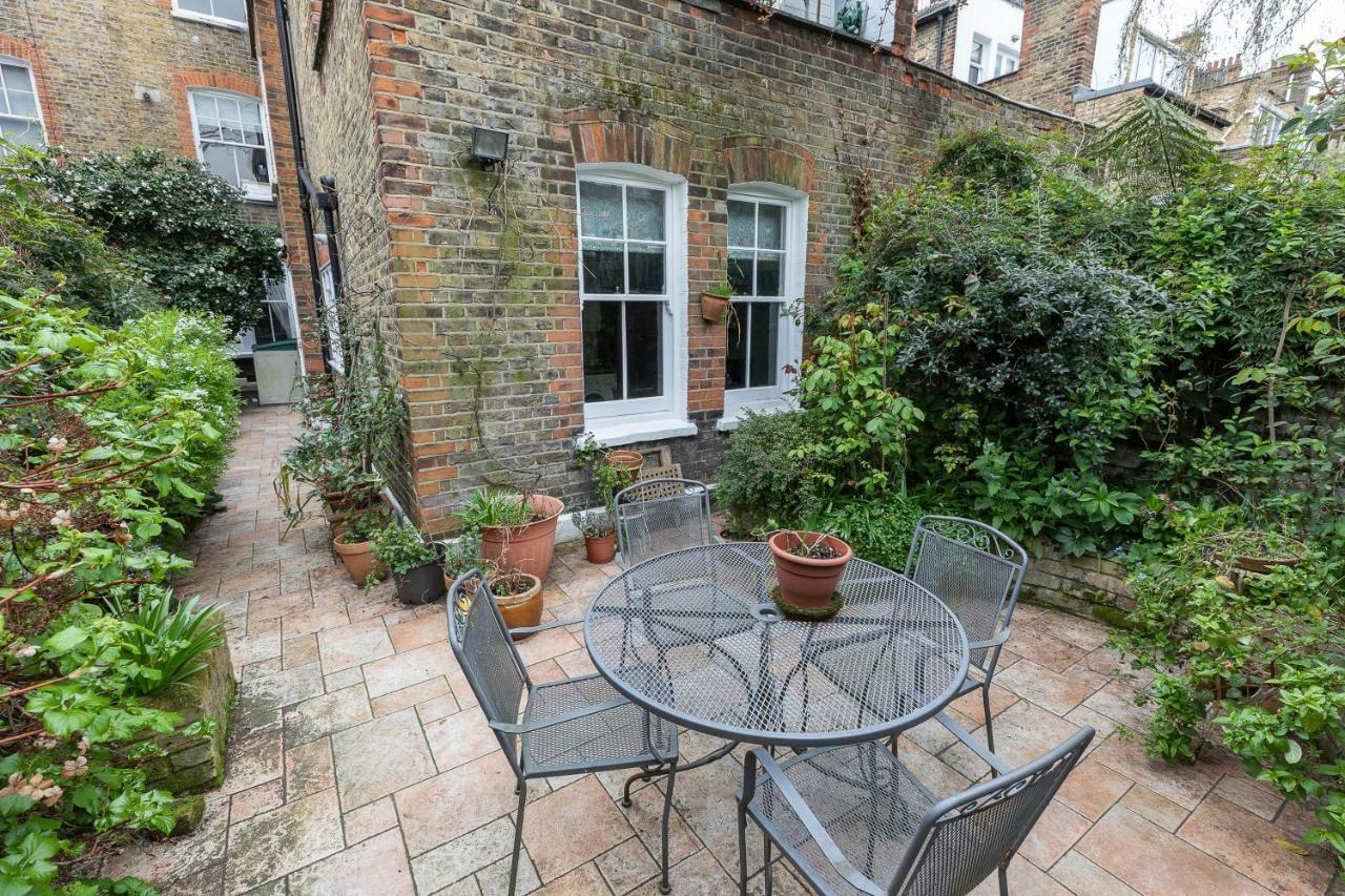 런던 Joivy Splendid Flat With Garden Near Battersea Park 아파트 외부 사진