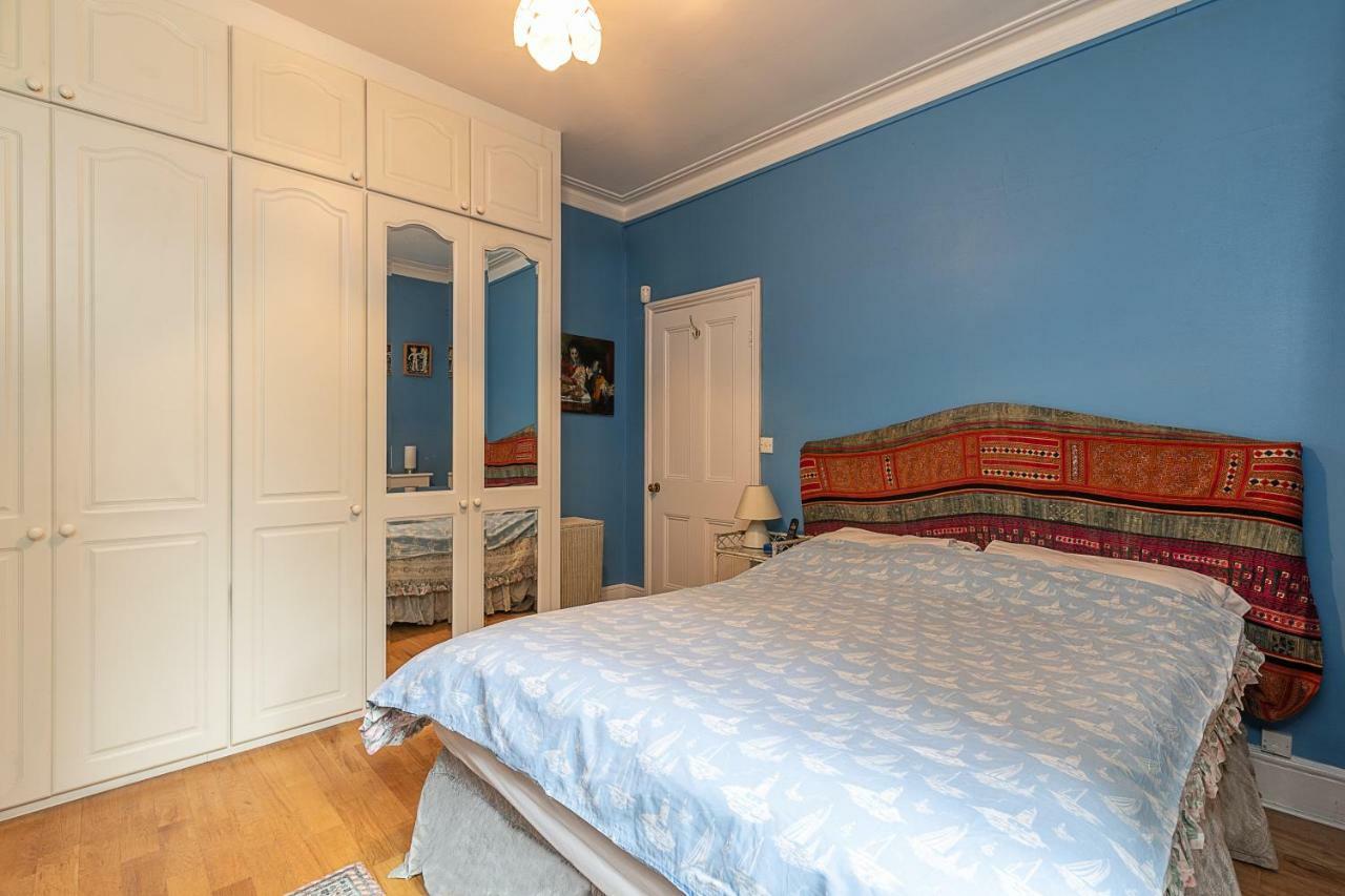 런던 Joivy Splendid Flat With Garden Near Battersea Park 아파트 외부 사진